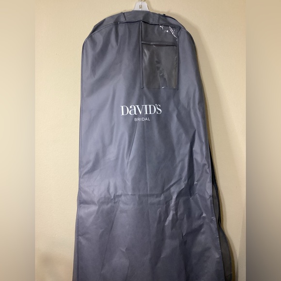 David’s Bridal Dress size 4 - Picture 2 of 11